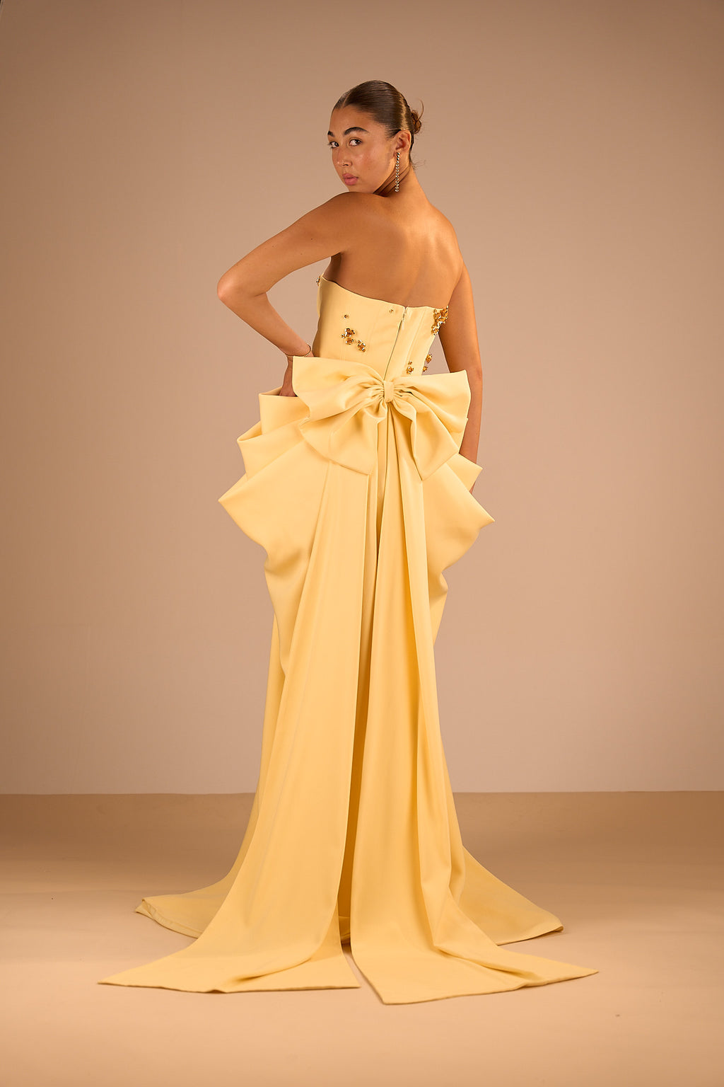 BOOK II LOOK 8